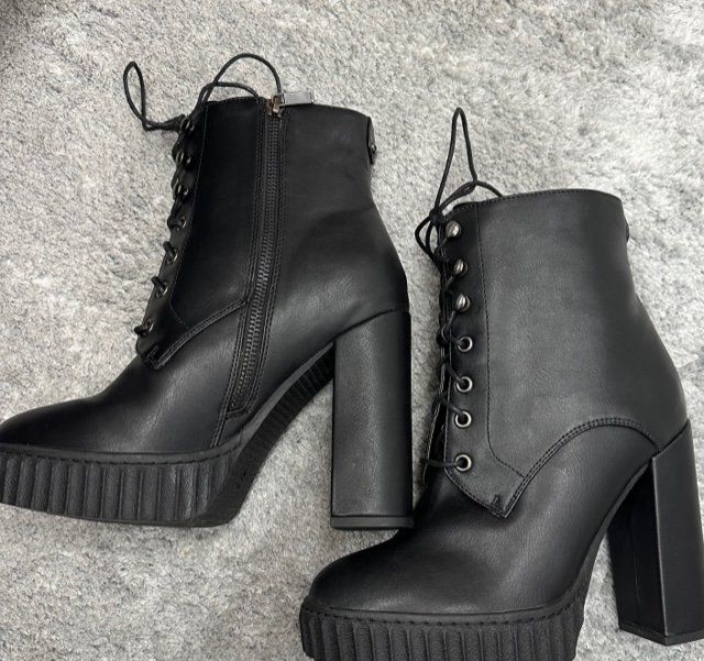 Guess Scarpe da donna: GUESS Giulia Ankle Boot Stiefelette NEU 39 NEU – Nuovo (secondo la descrizione) da Bern venduto da BrischitteBern 4